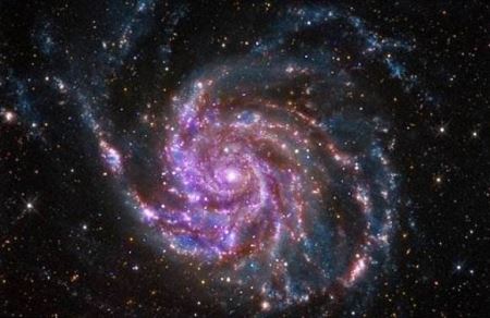 太阳系中的木星、土星、天王星和海王星是一团气吗？