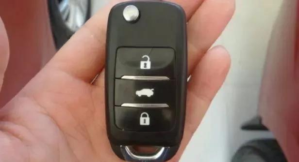 智能感应车钥匙电池一般用多久 车钥匙上的电池能用多久3