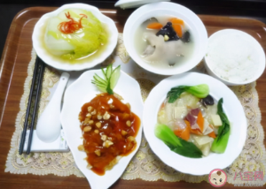 剖宫产术前术后如何吃不那么疼 剖宫产哪些食物要谨慎食用