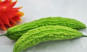 苦瓜有什么益处和作用？苦瓜要削皮吗