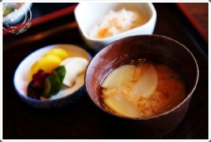 味增汤整肠吸油脂 上班族减肥好选择