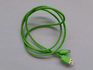 安卓数据线接口插不紧如何处理：安卓USB数据线接触松动解决办法(1)