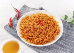 火鸡面煮的好吃还是泡着好：火鸡面开水泡几分钟可以吃