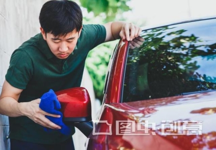 自己动手洗车有什么坏处 在家洗车要注意这几点7