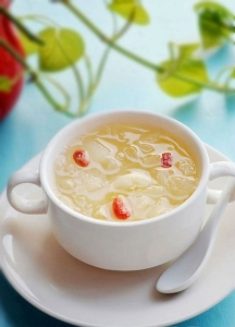 常吃8种胶原蛋白食物 永远年轻！