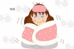 月子病可以贴膏药吗？月子病可以吃中药调理