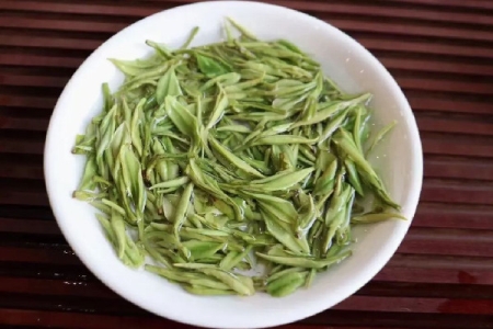 安吉白茶可以存放多长时间 安吉白茶放了三年还能喝吗 安吉白茶可以存放多长时间 安吉白茶放了三年还能喝吗