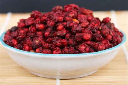 五味子怎么吃效果好 五味子可以吃进肚子里吗 五味子怎么吃效果好 五味子可以吃进肚子里吗