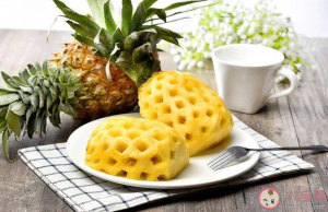 男生为什么要多吃菠萝 吃了菠萝会让精液变甜吗 男生为什么要多吃菠萝 吃了菠萝会让精液变甜吗