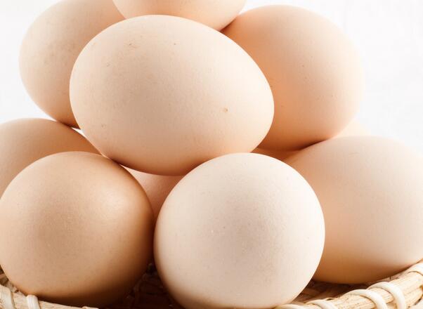 选鸡蛋支招:一看二晃三照