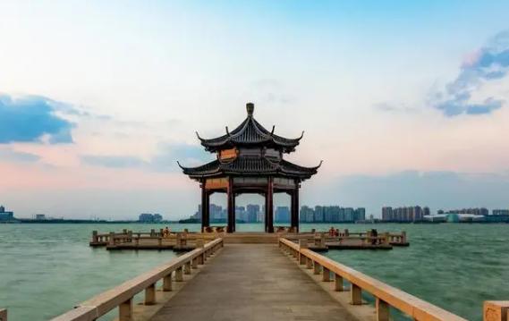 西湖在哪个省哪个市区？西湖又被称作什么