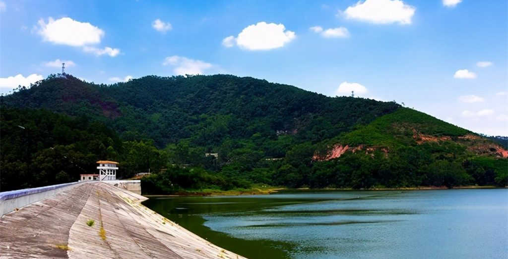 云浮有什么好玩的景点？广东云浮旅游景点大全！