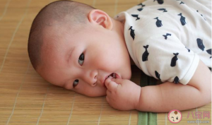 孩子什么情况下出汗不正常 孩子夜间爱出汗正常吗