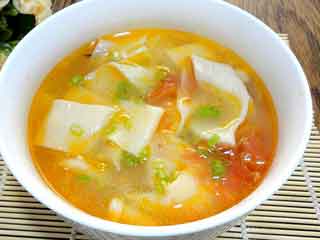 宝宝开胃消食食谱：东北菜包子