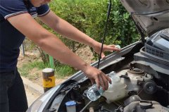 汽车水箱漏水最快的修补方法以下这些方法建议车主收藏