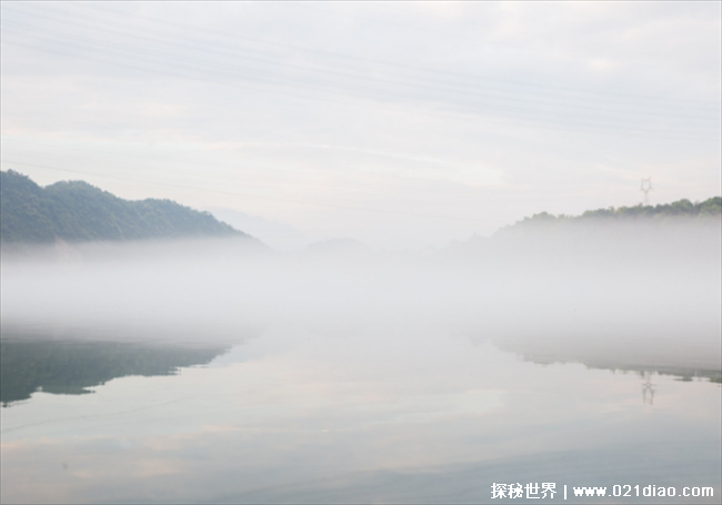  雾是怎么形成的 水蒸气遇冷就会液化(饱和的状态)