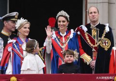 凯特王妃不同的加冕礼服之谜终于揭开