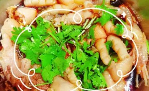 柠檬鸡爪的配料有哪些？柠檬鸡爪煮几分钟