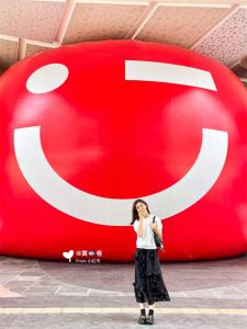 巨型笑脸成广州游客祈福打卡地 是否增加游客量？
