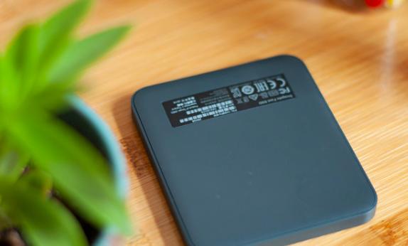 什么品牌的移动硬盘质量好？移动硬盘的质量怎么鉴定