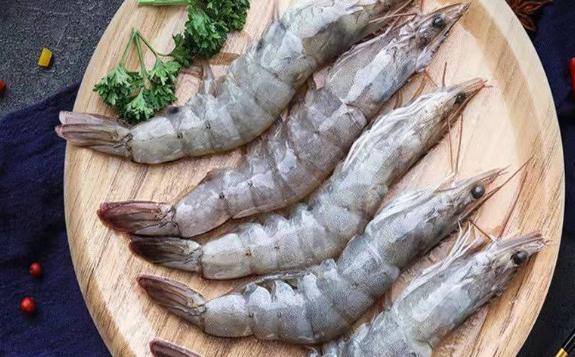 白虾和青虾的营养区别是什么？太湖白虾属于海鲜吗