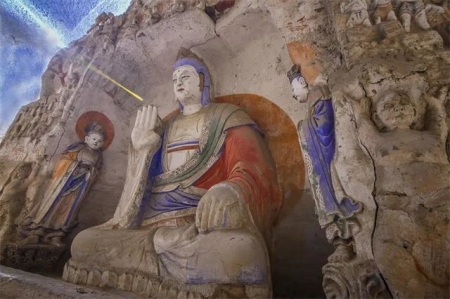 旅游景点的特色介绍英语新奇独特的文化风情和历史遗迹