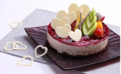 慕斯蛋糕的营养有那些慕斯蛋糕需要的材料和