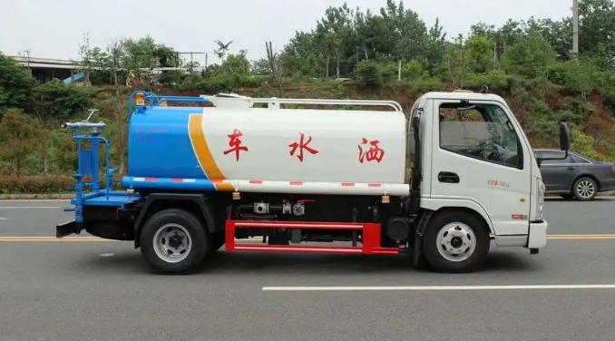 洒水车 洒水车