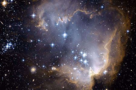 宇宙最强炸弹,一万光年外仍能杀死生命,有些国家欲制造