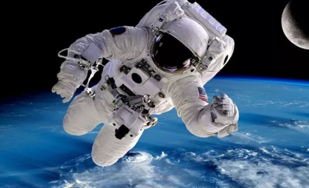 杨利伟太空中听到神秘敲窗声真相