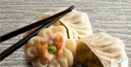 如何制作美味的花生肉冻
