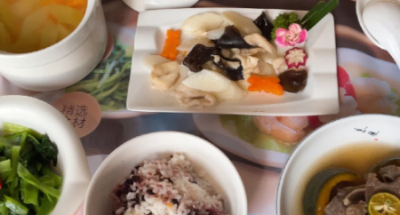 如何制作美味的花生肉冻