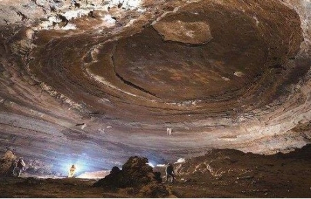 戴森球 修筑一个能把恒星当电池用