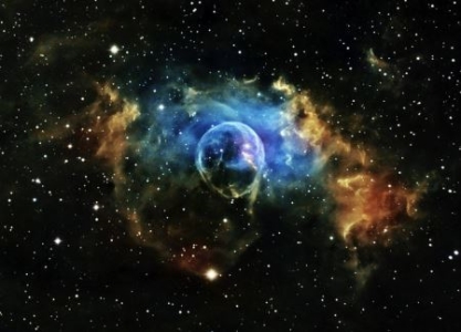 新的研究显示，离银河系最近的星系之一背后隐藏着第二个星系