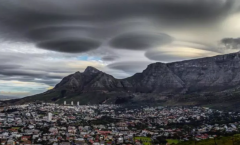 大地震灵异事件 人们关注有答案吗?