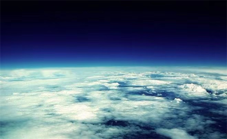 世界上第一个在太空行走的人：苏联宇航员阿列克谢·列昂诺夫去世 享年85