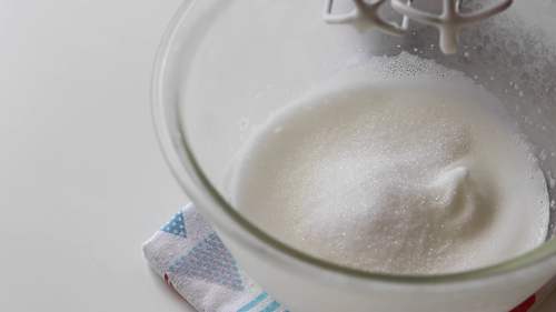 轻乳酪芝士蛋糕的做法给大家划几个重点巧用柠檬想失败很难