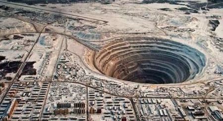 未解之谜:随处可见的麻雀人们一般很少看到它们的尸体麻雀的寿命有多长 麻雀寿命很短为什么见不到尸体